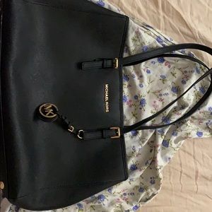 Michael Kors tote
